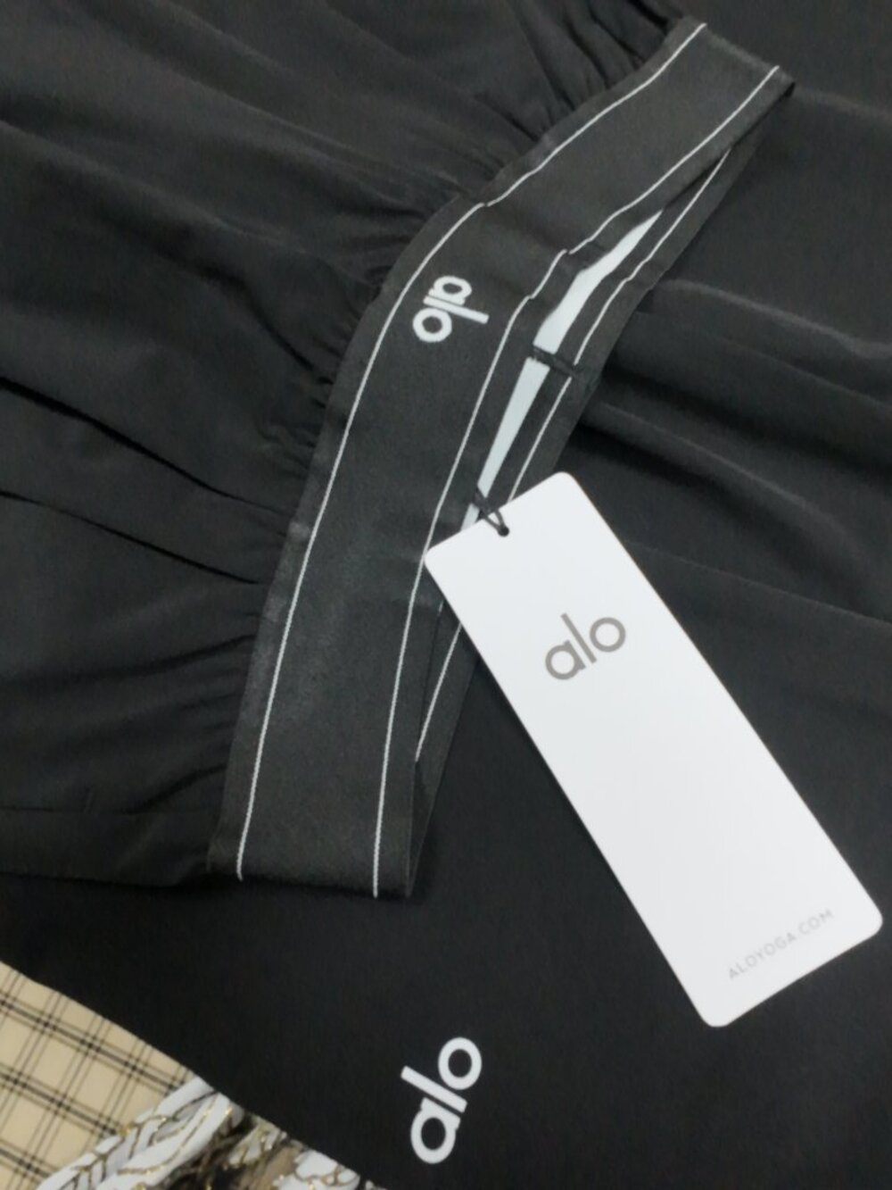 NWT💎ALO Yoga Black Suit Up Pants👩🎨Wide Leg 30-inch inseam Regular Fit - Picture 6 of 9